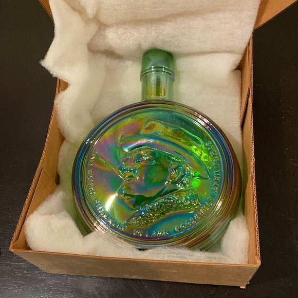 Franklin D Roosevelt Commemorative Decanter, First Edition, Carnival Glass w box - Picture 8 of 10